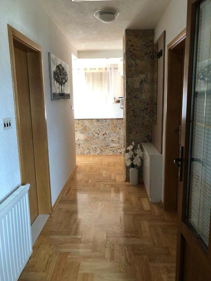 Apartment Majetic Gornji Vaganac Exterior foto