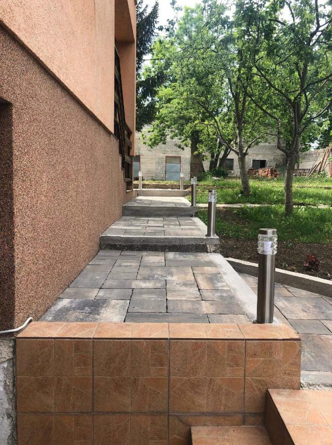 Apartment Majetic Gornji Vaganac Exterior foto